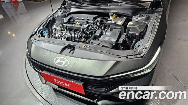 Hyundai Elantra, снимка 6 - Автомобили и джипове - 56082418