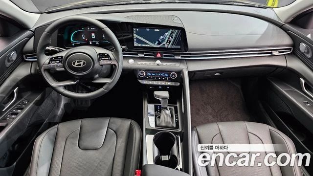 Hyundai Elantra, снимка 7 - Автомобили и джипове - 56082418