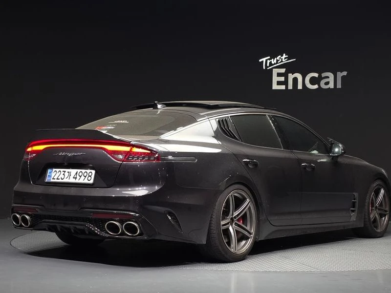 Kia Stinger 3.3 Turbo 2WD| 365к.с., снимка 2 - Автомобили и джипове - 56199616