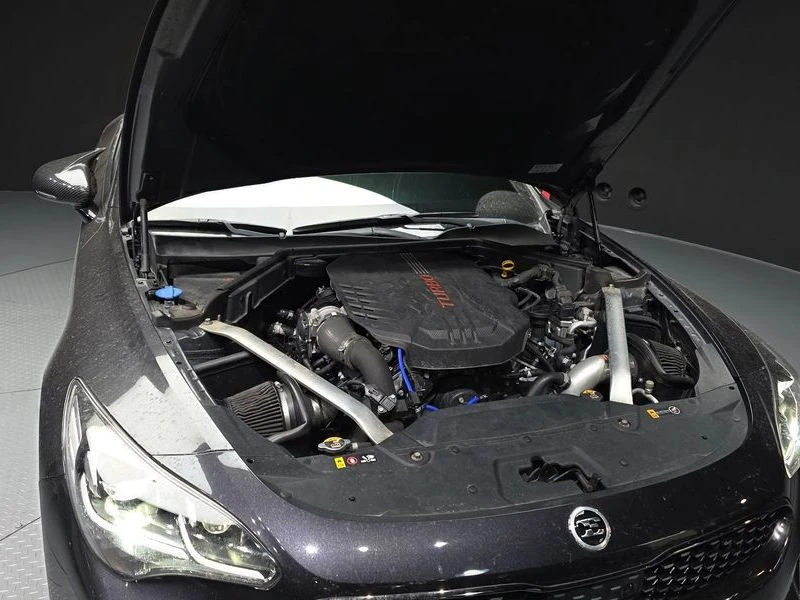 Kia Stinger 3.3 Turbo 2WD| 365к.с., снимка 6 - Автомобили и джипове - 56199616