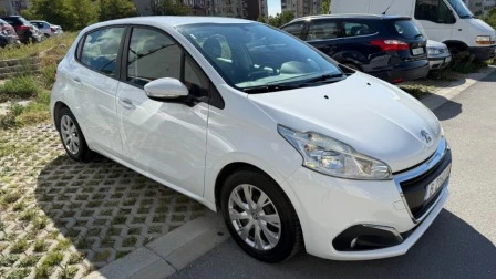 Peugeot 208 1.6 HDI, снимка 2 - Автомобили и джипове - 56348598