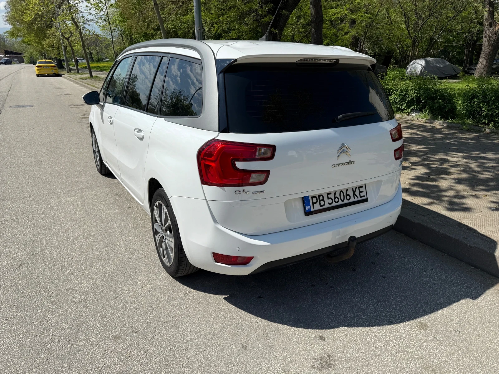 Citroen Grand C4 Picasso 1.6 blue hdi 120 кс 2016г - изображение 5