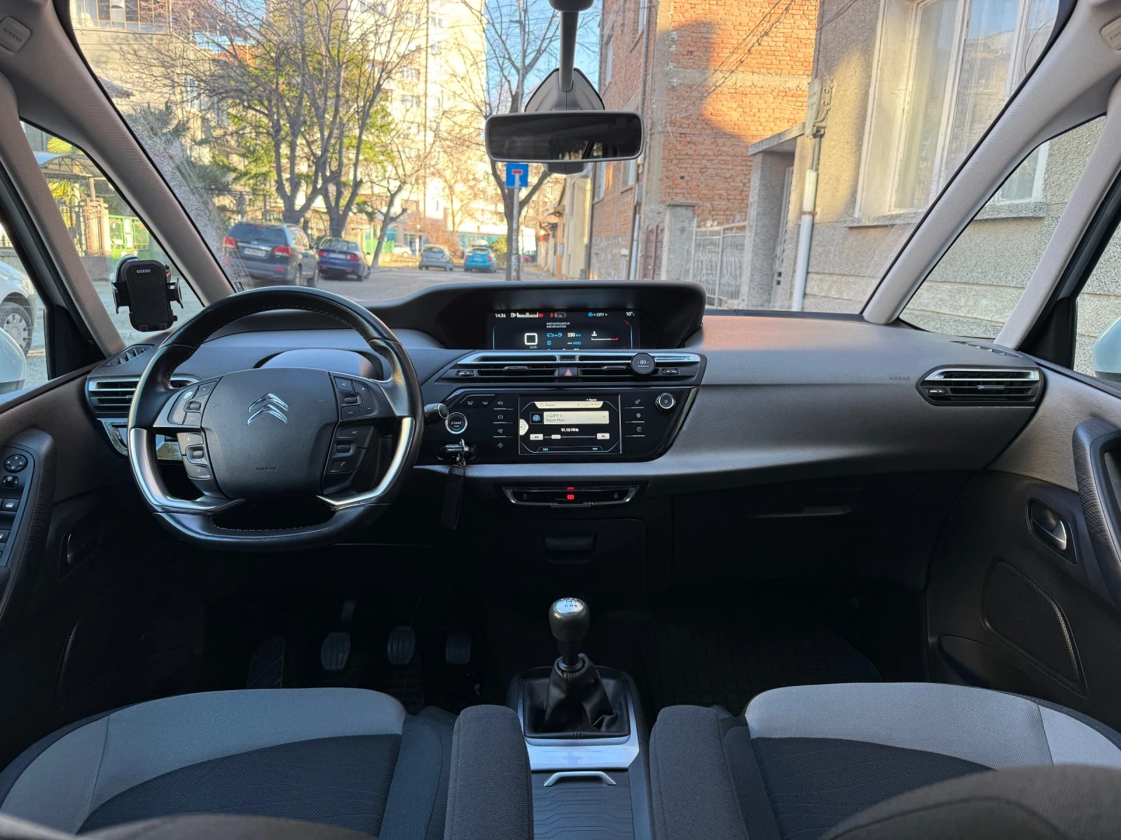 Citroen Grand C4 Picasso 1.6 blue hdi 120 кс 2016г - изображение 7