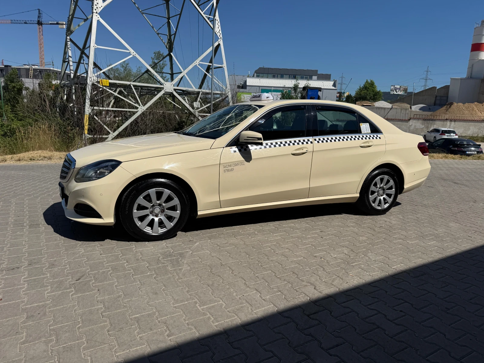Mercedes-Benz E 200 CDI - изображение 2