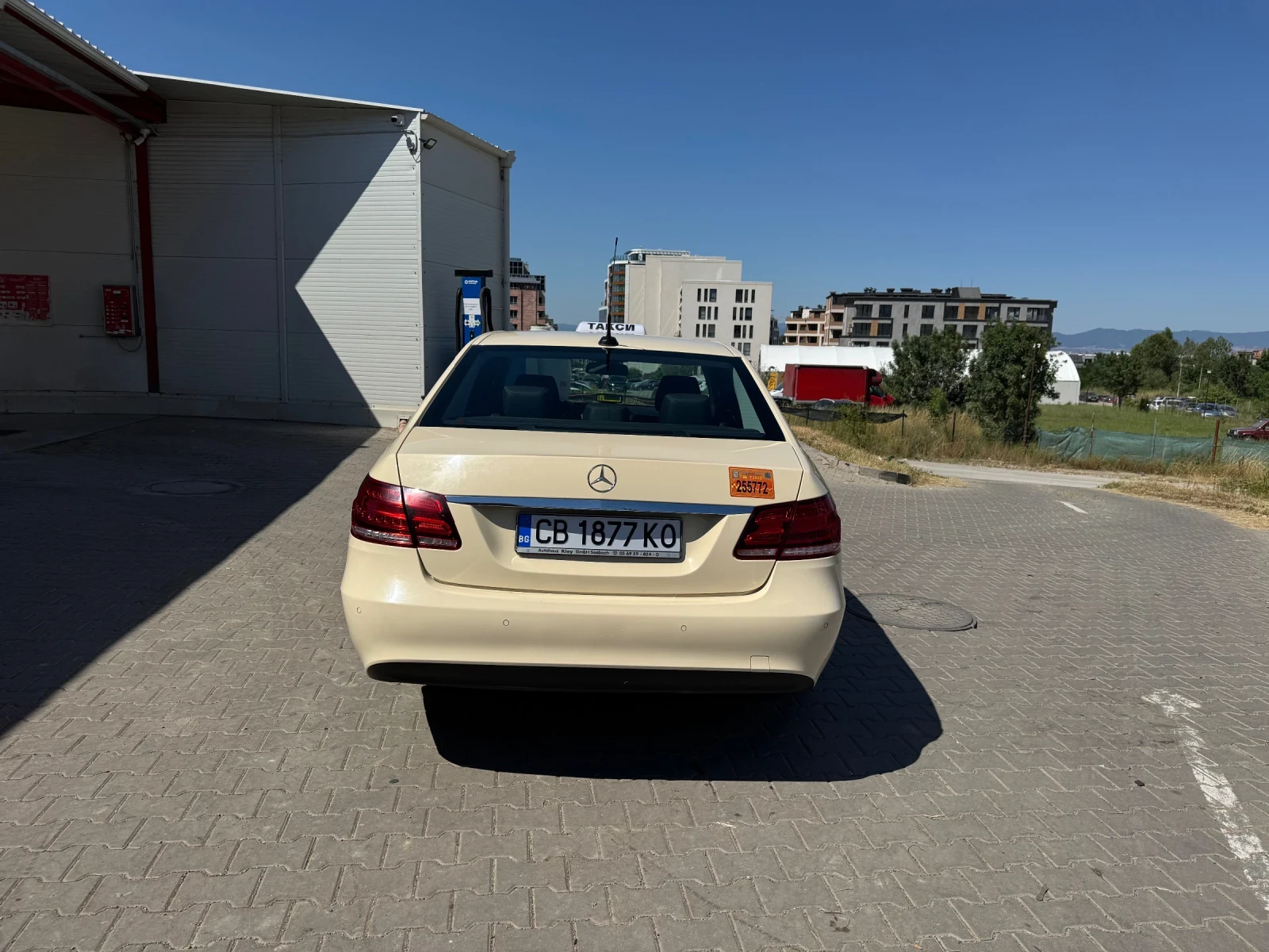 Mercedes-Benz E 200 CDI - изображение 8