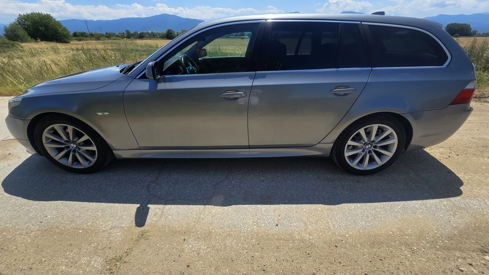 BMW 530 3.0 - изображение 8