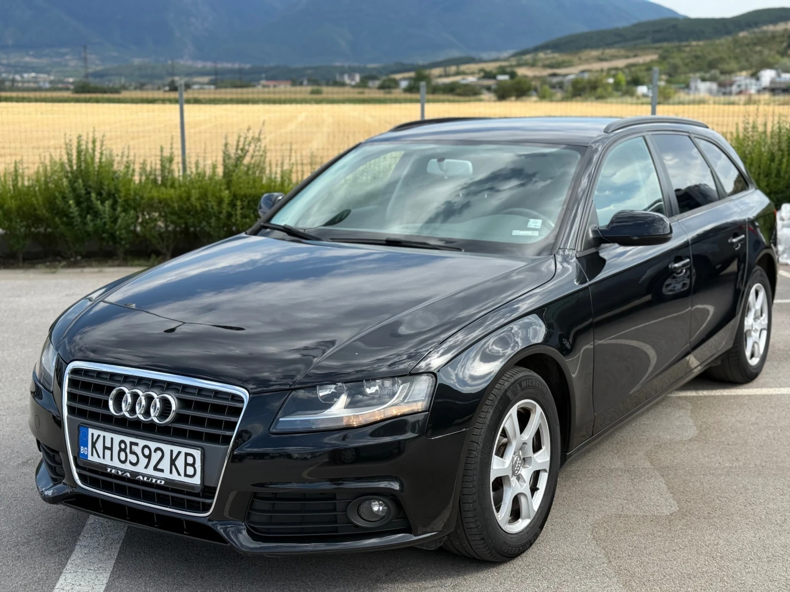 Audi A4 2.0TDI * АВТОМАТИК* ОБСЛУЖЕНА*  - изображение 2