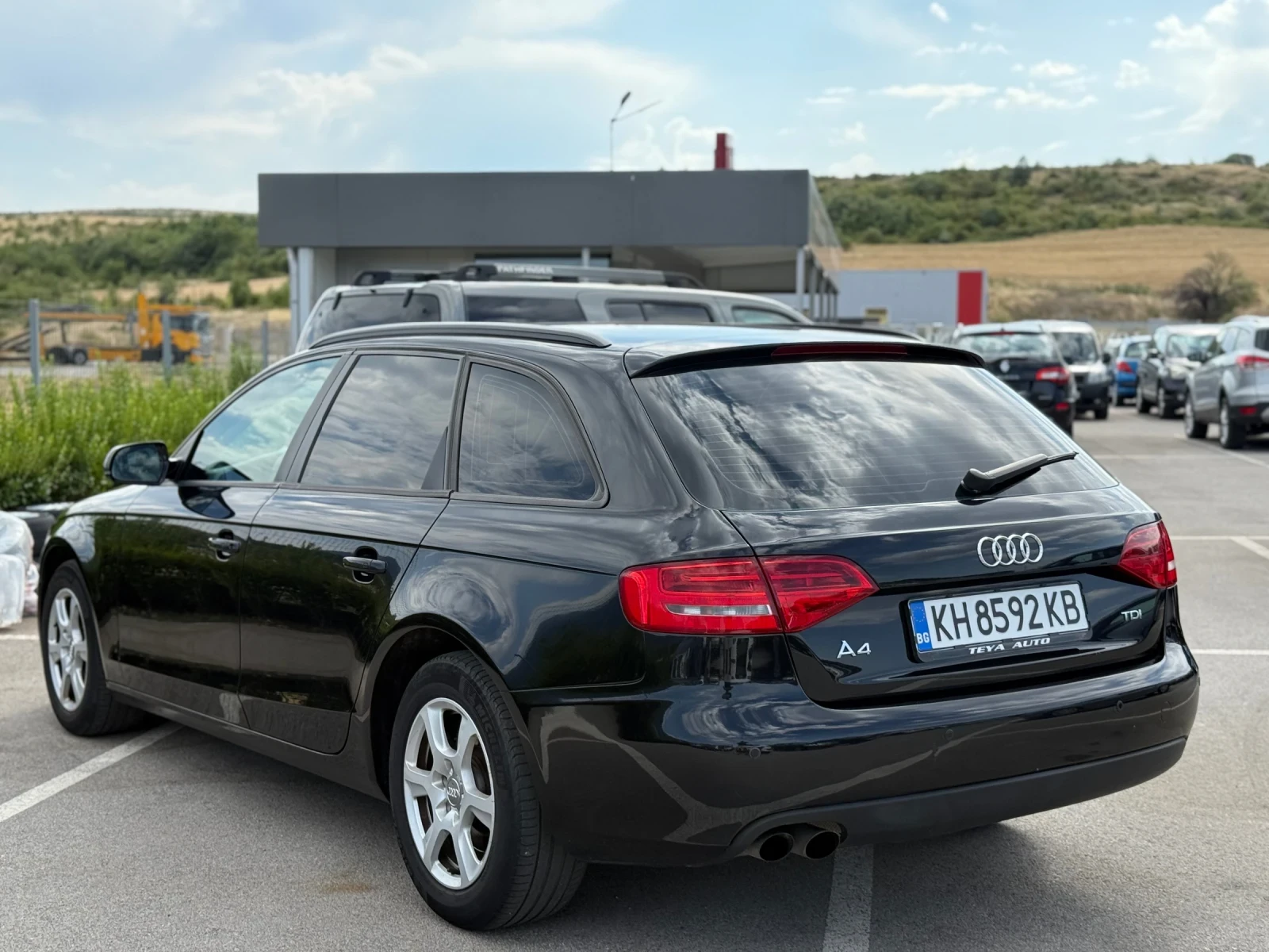 Audi A4 2.0TDI * АВТОМАТИК* ОБСЛУЖЕНА*  - изображение 6