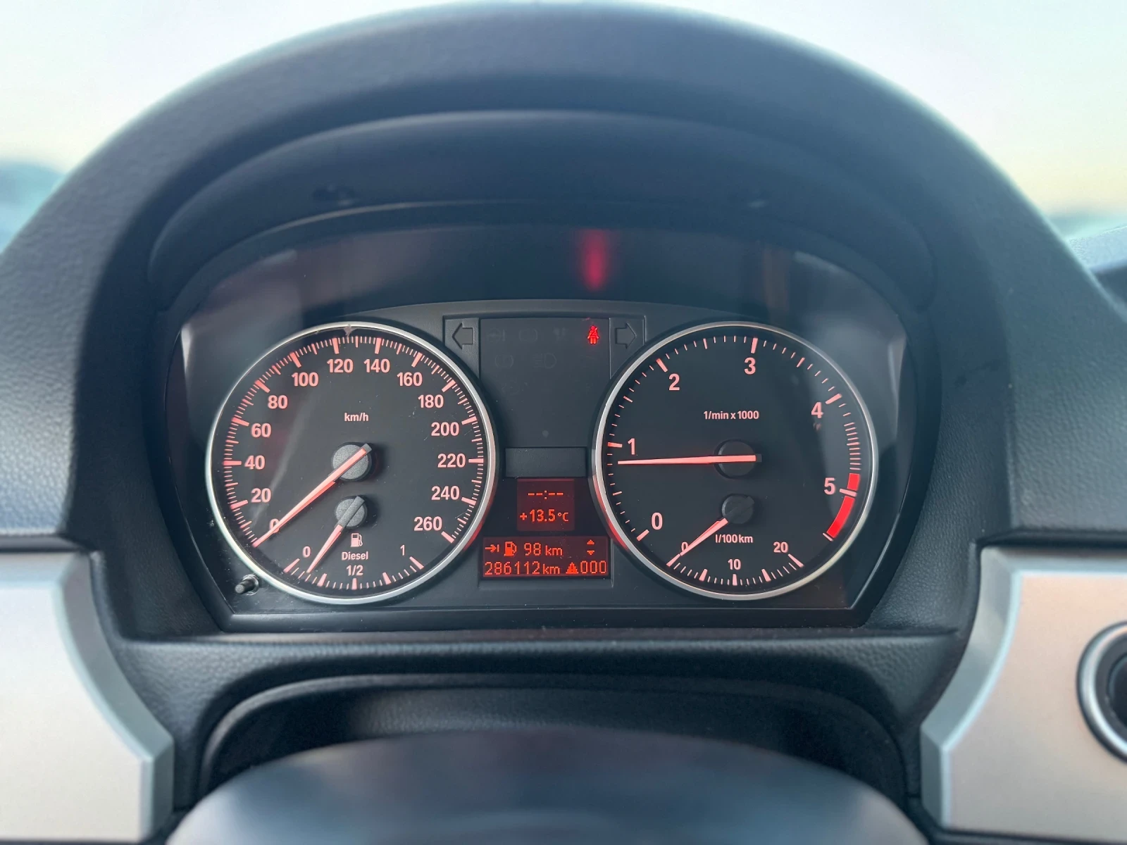 BMW 320 FACE LIFT, снимка 16 - Автомобили и джипове - 53421576