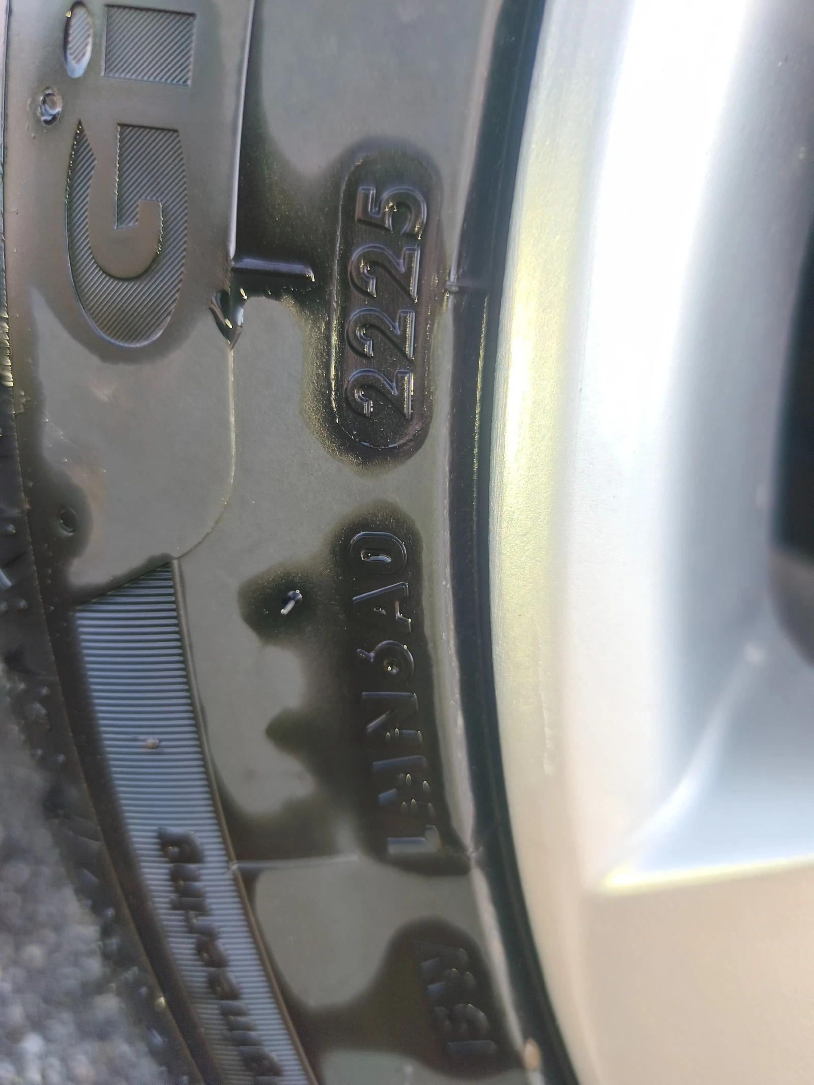 Mitsubishi Grandis 2.4i - изображение 10