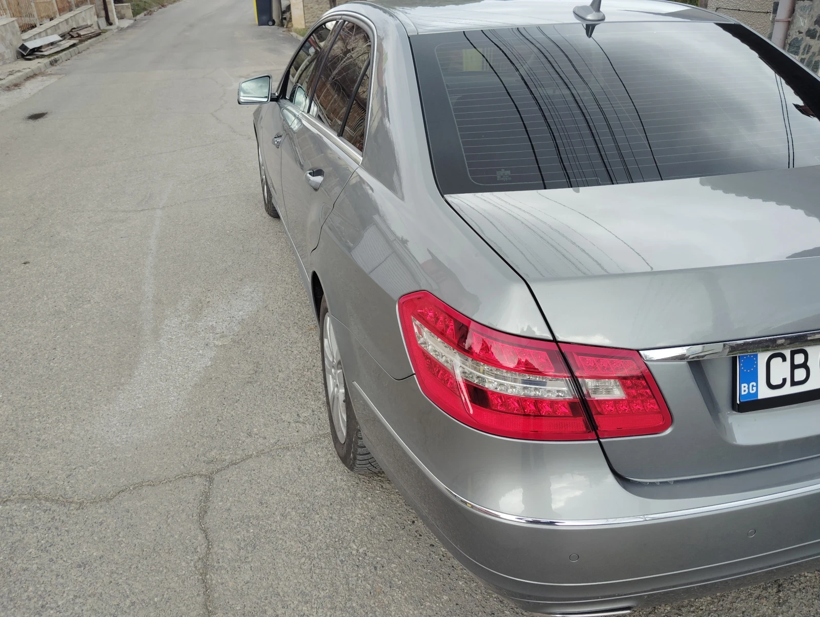 Mercedes-Benz E 250, снимка 8 - Автомобили и джипове - 53913754