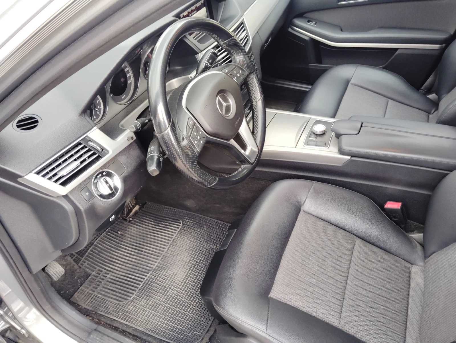 Mercedes-Benz E 250, снимка 4 - Автомобили и джипове - 53913754