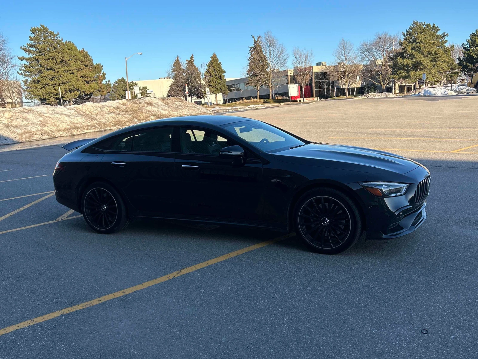 Mercedes-Benz GT 53AMG * * CARFAX * * АВТО КРЕДИТ * * , снимка 3 - Автомобили и джипове - 53937520