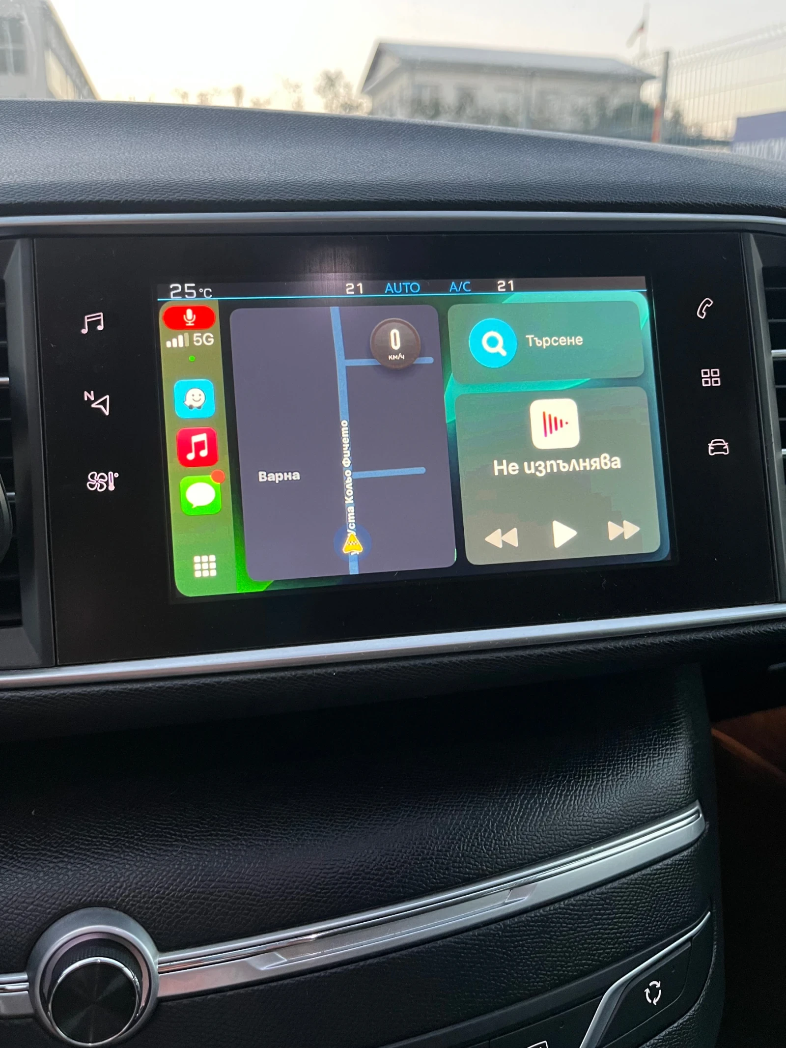 Peugeot 308 1.5D, снимка 15 - Автомобили и джипове - 53938067