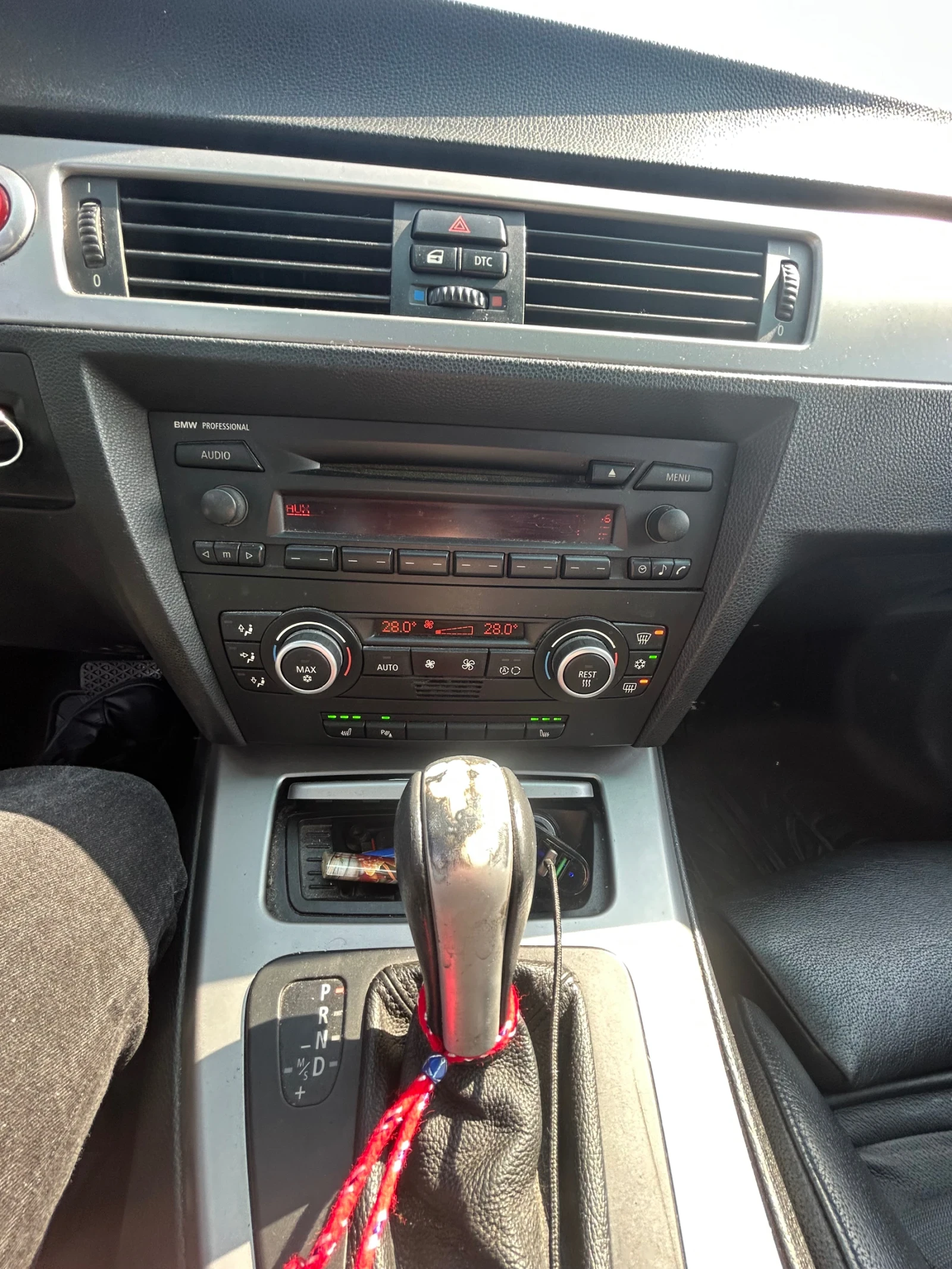 BMW 320, снимка 12 - Автомобили и джипове - 53966931