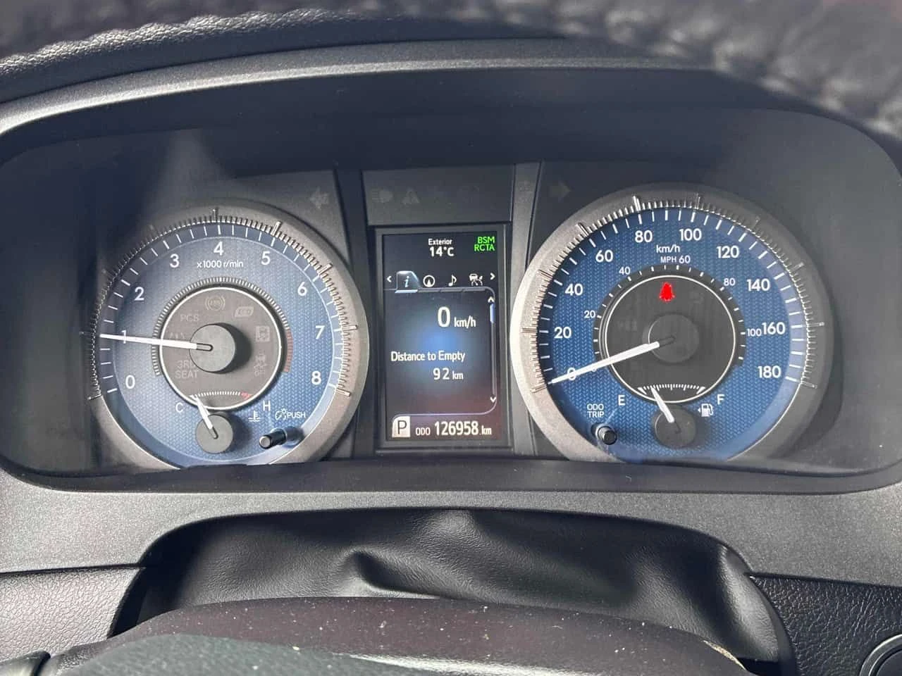 Toyota Sienna * XLE * BROWN LEATHER* PANO* KEYLESS* ПОДГРЕВ* , снимка 8 - Автомобили и джипове - 53992512