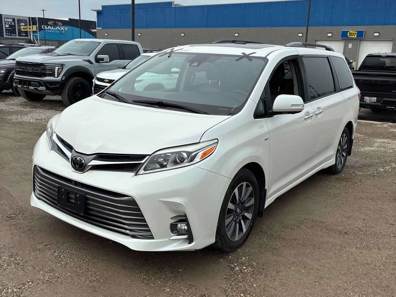 Toyota Sienna * XLE * BROWN LEATHER* PANO* KEYLESS* ПОДГРЕВ* 