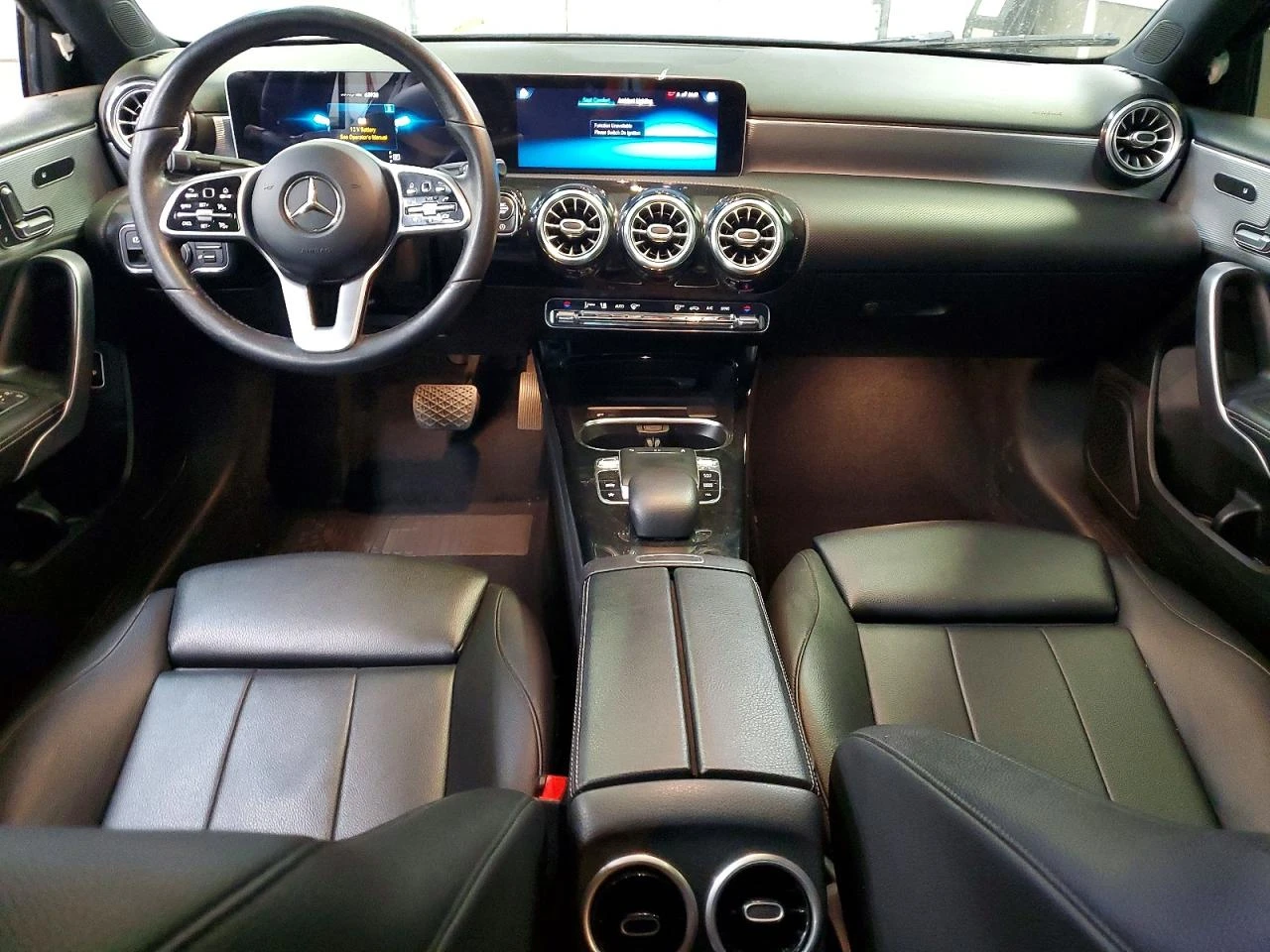 Mercedes-Benz A 220 4MATIC| PREMIUM PACKAGE| MULTIMEDIA PACKAGE| ПОДГР, снимка 8 - Автомобили и джипове - 54413868