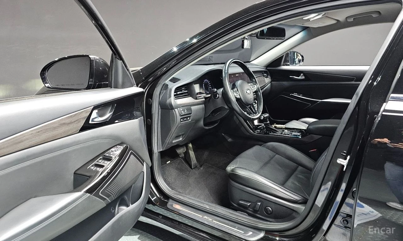 Kia K7 3.0* LPI* PREMIUM* ПОДГРЕВ* ОБДУХВАНЕ* 360КАМЕРА* , снимка 6 - Автомобили и джипове - 54576796