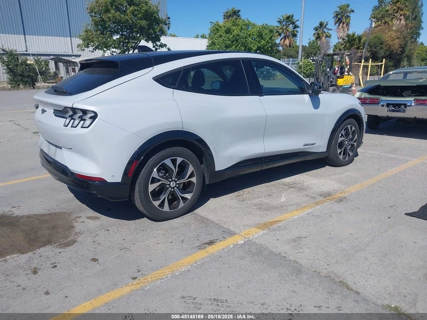 Ford Mustang Mach-E Premium AWD, снимка 4 - Автомобили и джипове - 54804722