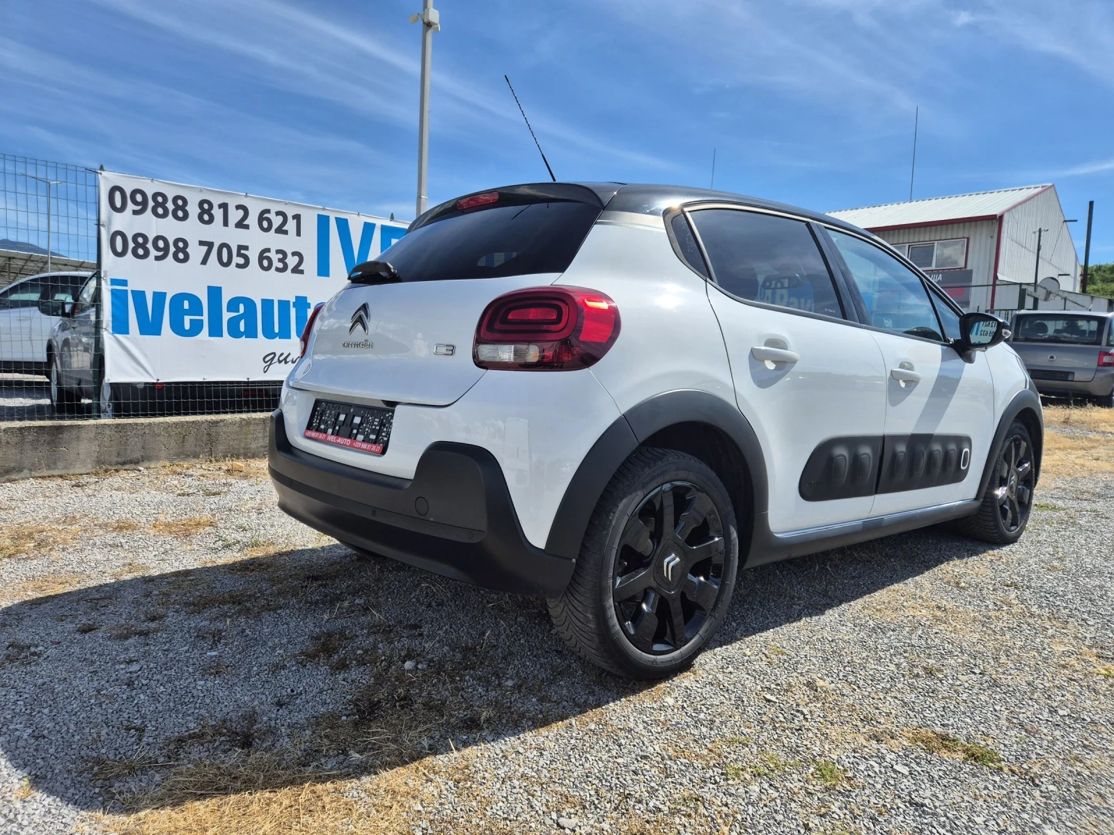 Citroen C3 1.6 Blue-hdi * graphic shine, снимка 7 - Автомобили и джипове - 54869283