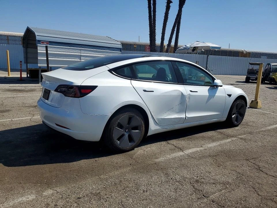 Tesla Model 3, снимка 3 - Автомобили и джипове - 55046178