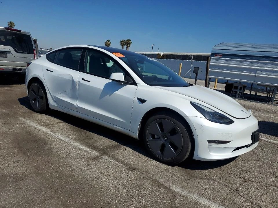 Tesla Model 3, снимка 4 - Автомобили и джипове - 55046178
