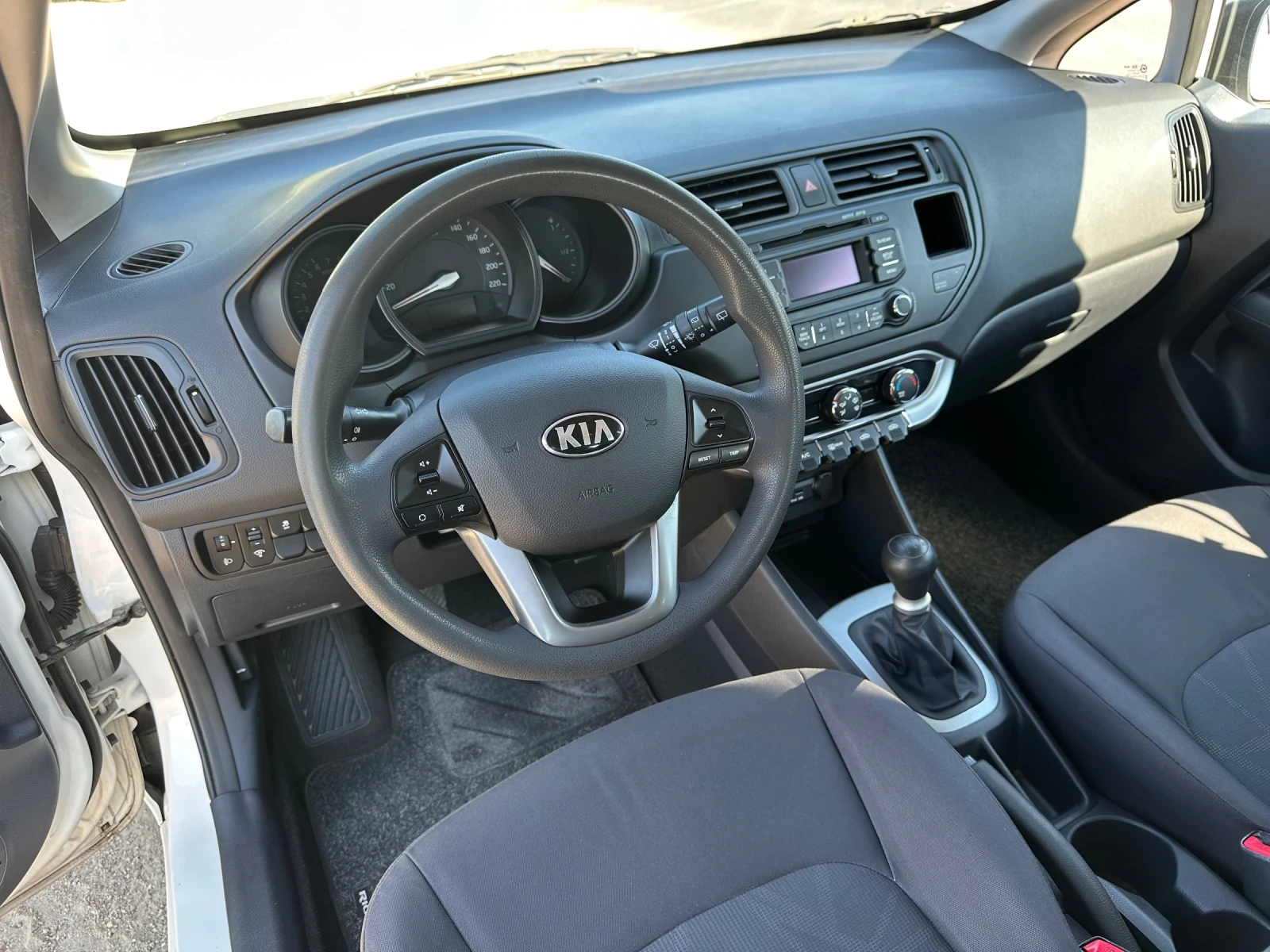 Kia Rio 1.25i 85ph EURO5B, снимка 14 - Автомобили и джипове - 55641296