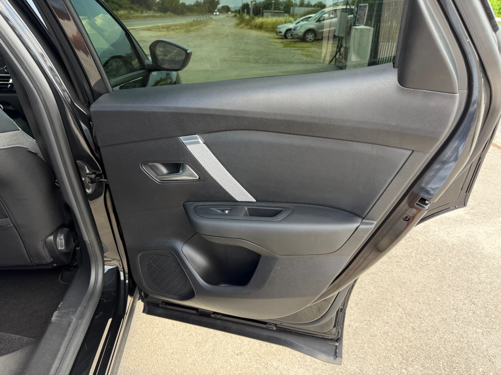 Citroen C4 1.5 HDI | Mobile.bg � ����������� 9