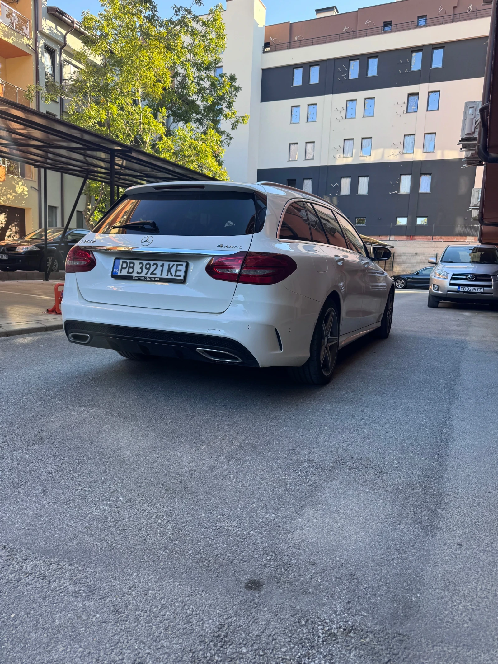 Mercedes-Benz C 250 4-MATIC, AMG LINE, снимка 5 - Автомобили и джипове - 56120706