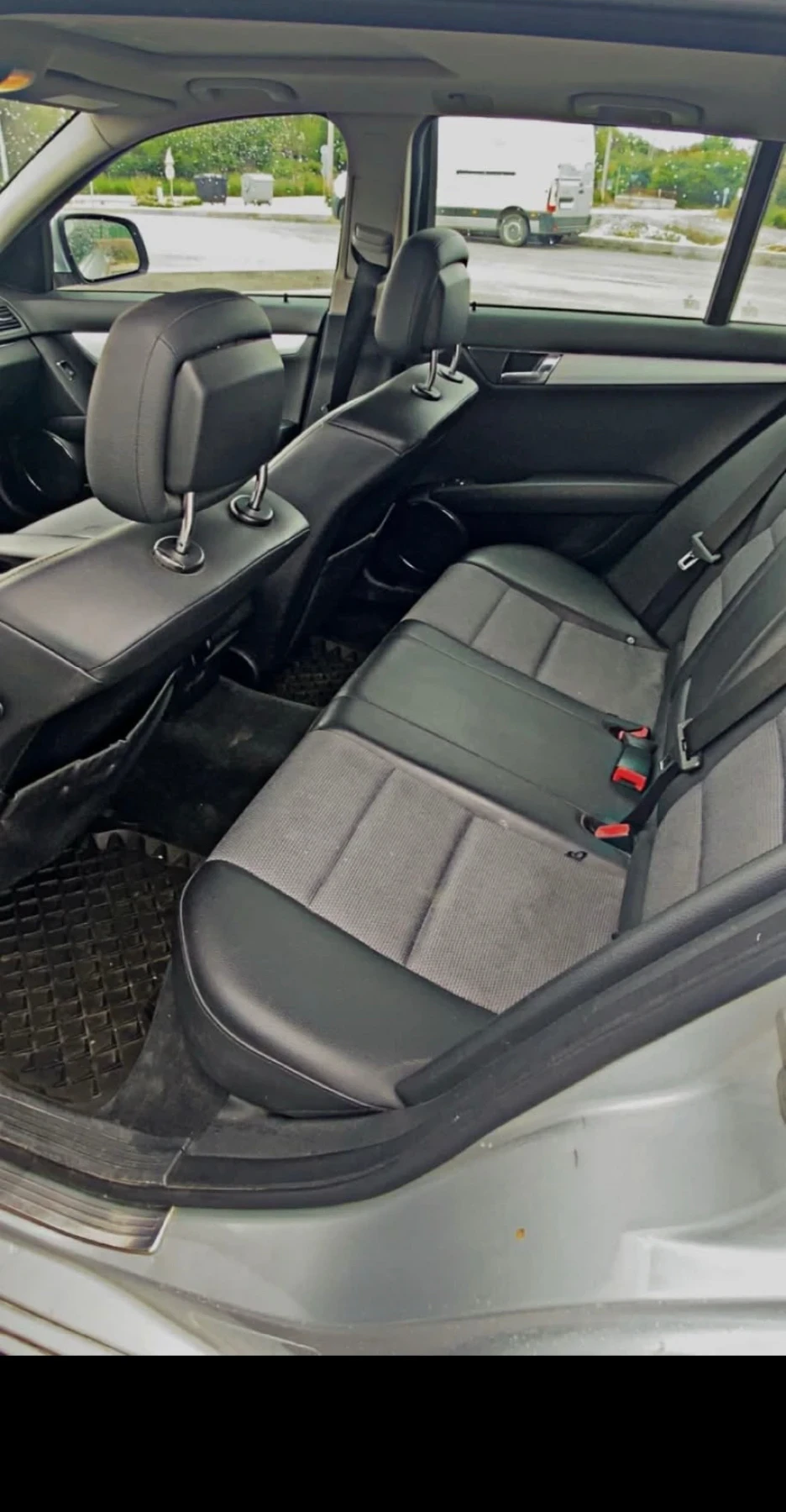 Mercedes-Benz C 320, снимка 6 - Автомобили и джипове - 56181732