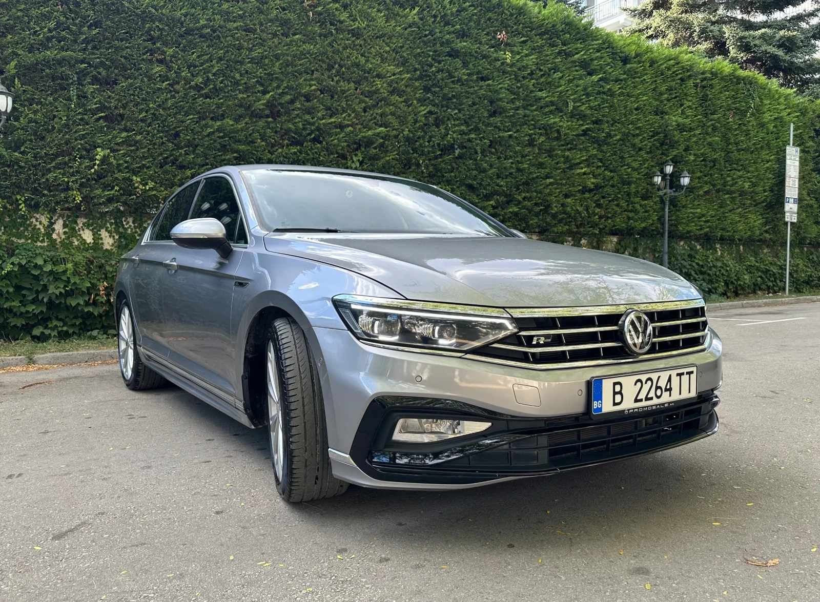 VW Passat R-Line 2.0 TSI 190 