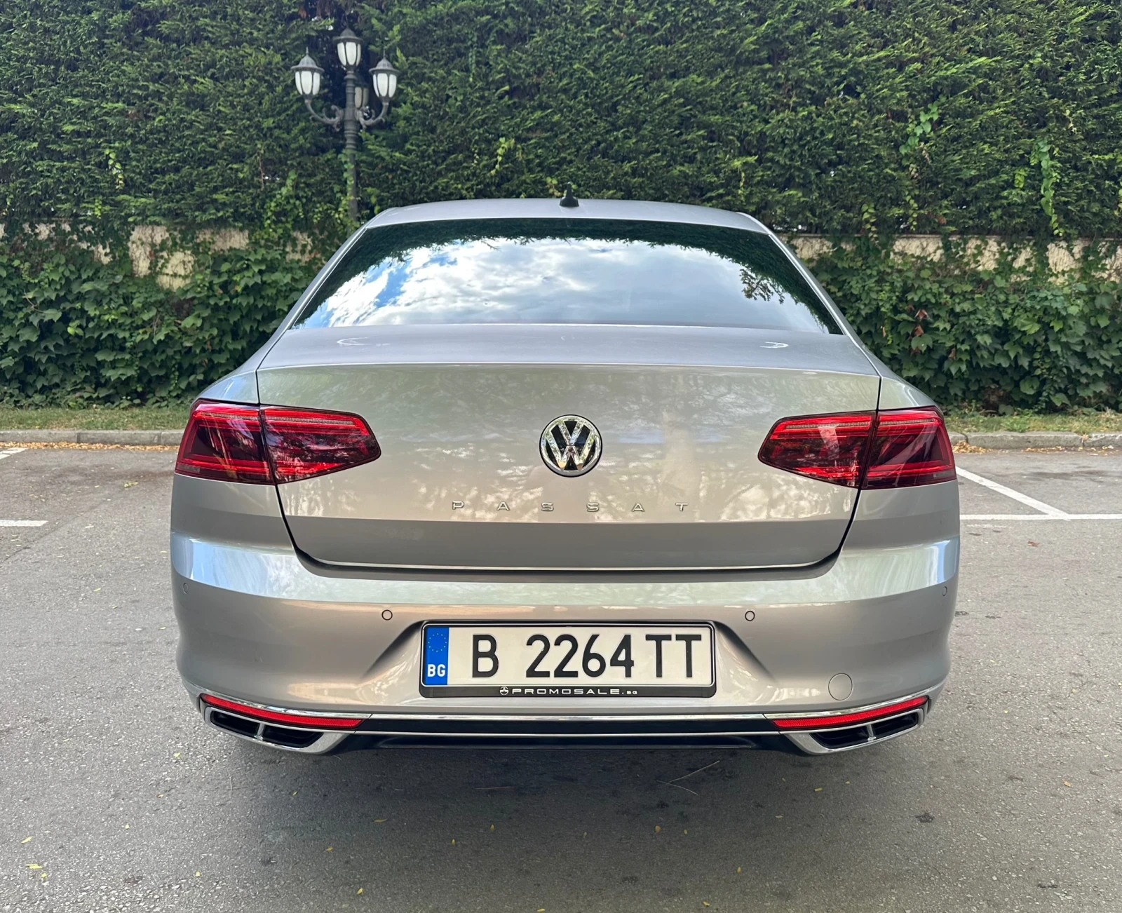 VW Passat R-Line 2.0 TSI 190 , снимка 7 - Автомобили и джипове - 56224368
