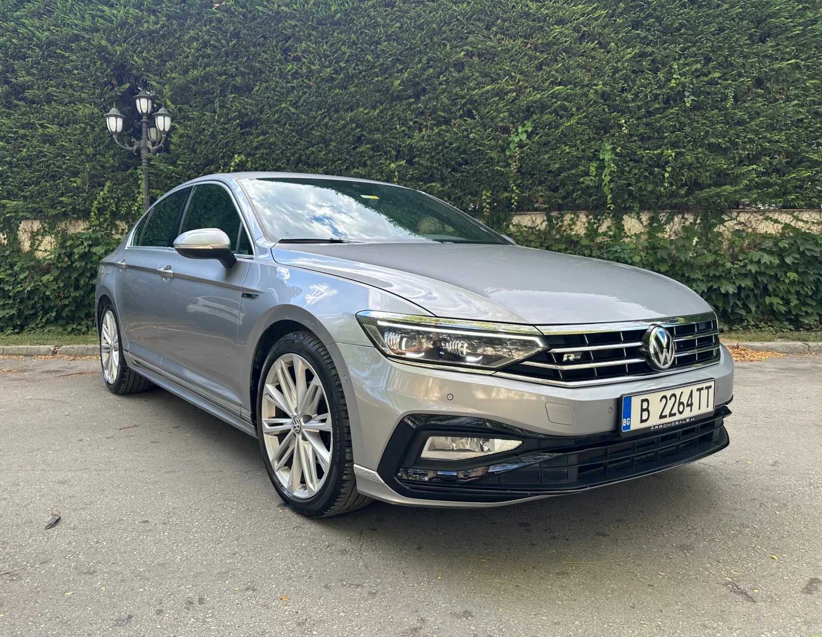 VW Passat R-Line 2.0 TSI 190 , снимка 3 - Автомобили и джипове - 56224368