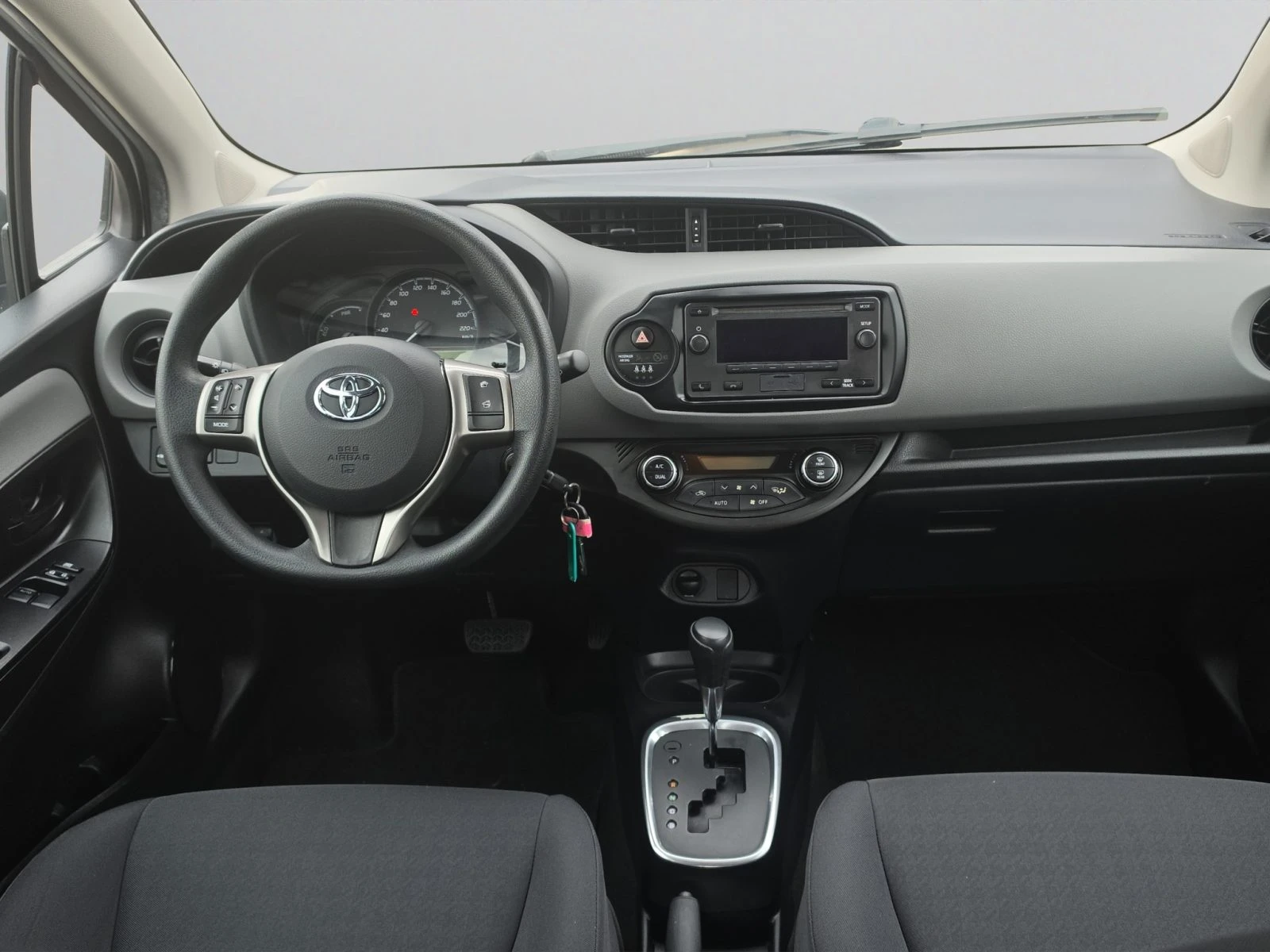 Toyota Yaris HYBRID 1.5E / 75HP EAT E6//1910R08 | Mobile.bg � ����������� 9