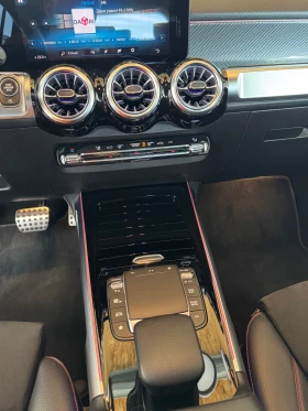 Mercedes-Benz GLB 220CDI 4 MATIC AMG, снимка 13