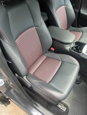 Toyota Rav4 2.5 PHEV ACTIVE COMFORT | Mobile.bg    13
