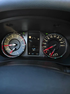 Toyota Hilux TOYOTA HILUX GR2, 2.8 DOUBLE CAB, НАЛИЧЕН  | Auto.bg — изображение 14