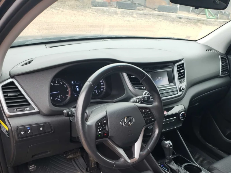 Hyundai Tucson * Premium * CARFAX * БЕЗ ПЪРВОНАЧАЛНА ВНОСКА, снимка 8 - Автомобили и джипове - 53151955