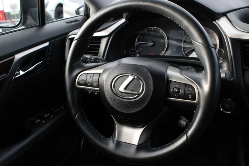 Lexus RX 350 AWD | Premium | No Accident| Heated Seats| Pano, снимка 10 - Автомобили и джипове - 53361130