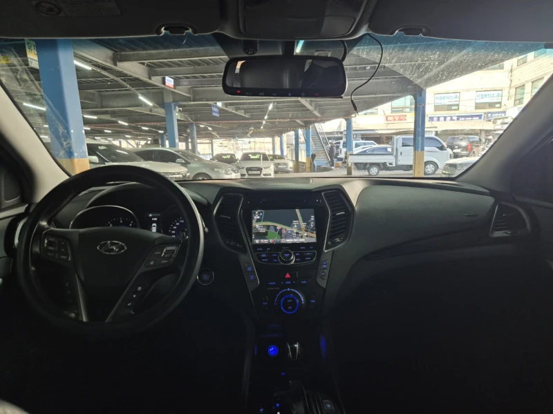 Hyundai Santa fe 2.0 CRDI / АВТОМАТИК / СЕРВИЗНА ИСТОРИЯ !!!, снимка 11 - Автомобили и джипове - 53455525