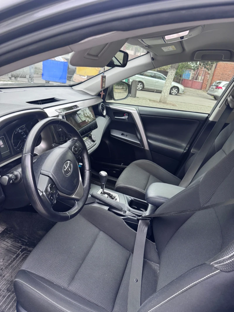 Toyota Rav4, снимка 7 - Автомобили и джипове - 53498439