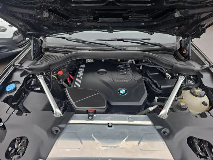 BMW X3 * XDrive30i * RED INTERIOR / AMBIENT LIGHTING / CA, снимка 17 - Автомобили и джипове - 55153634