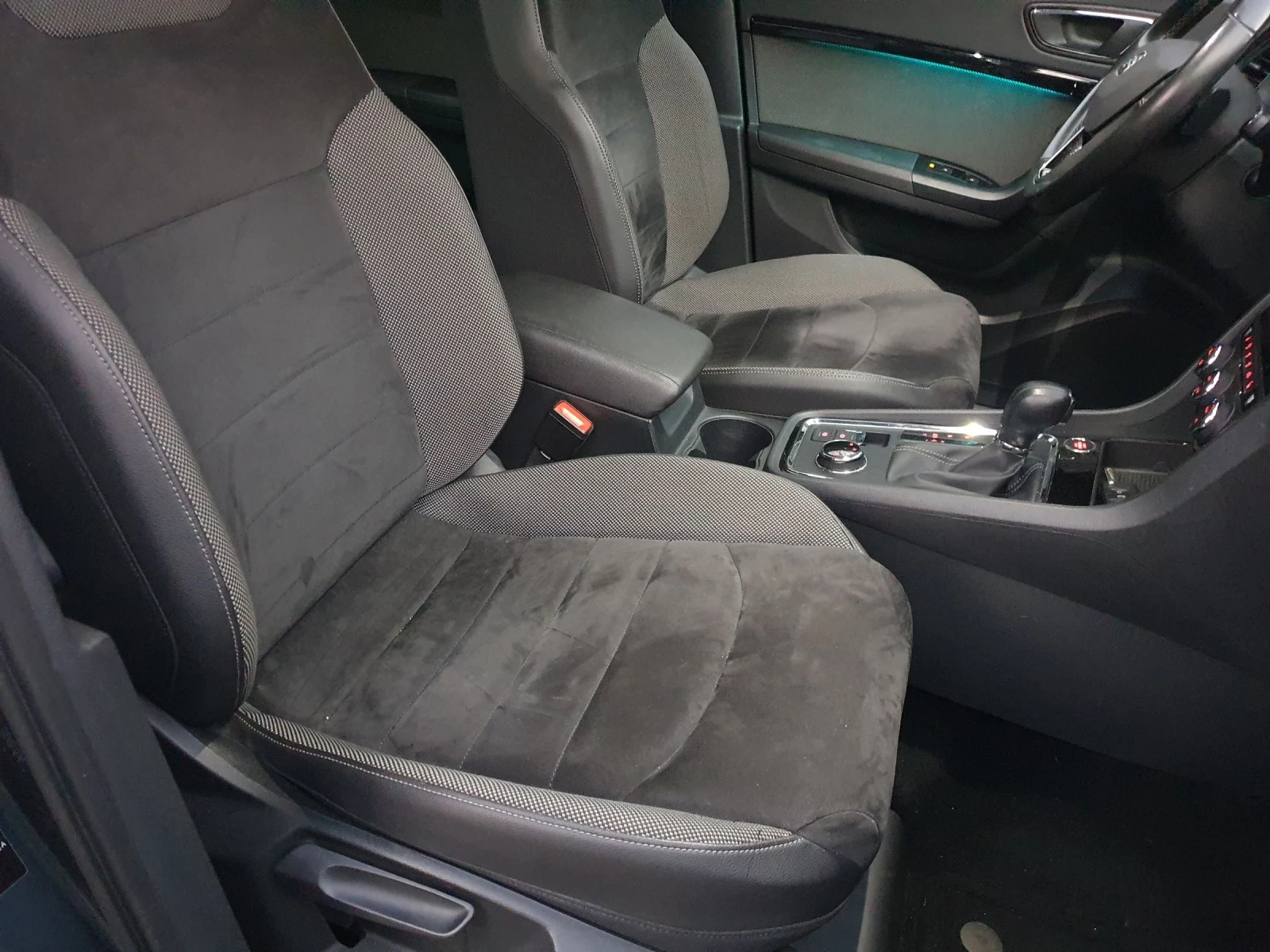 Seat Ateca 1.4 ACT150 ks AUT NAVI  PODGREV KAMERA EURO 6 | Mobile.bg   9