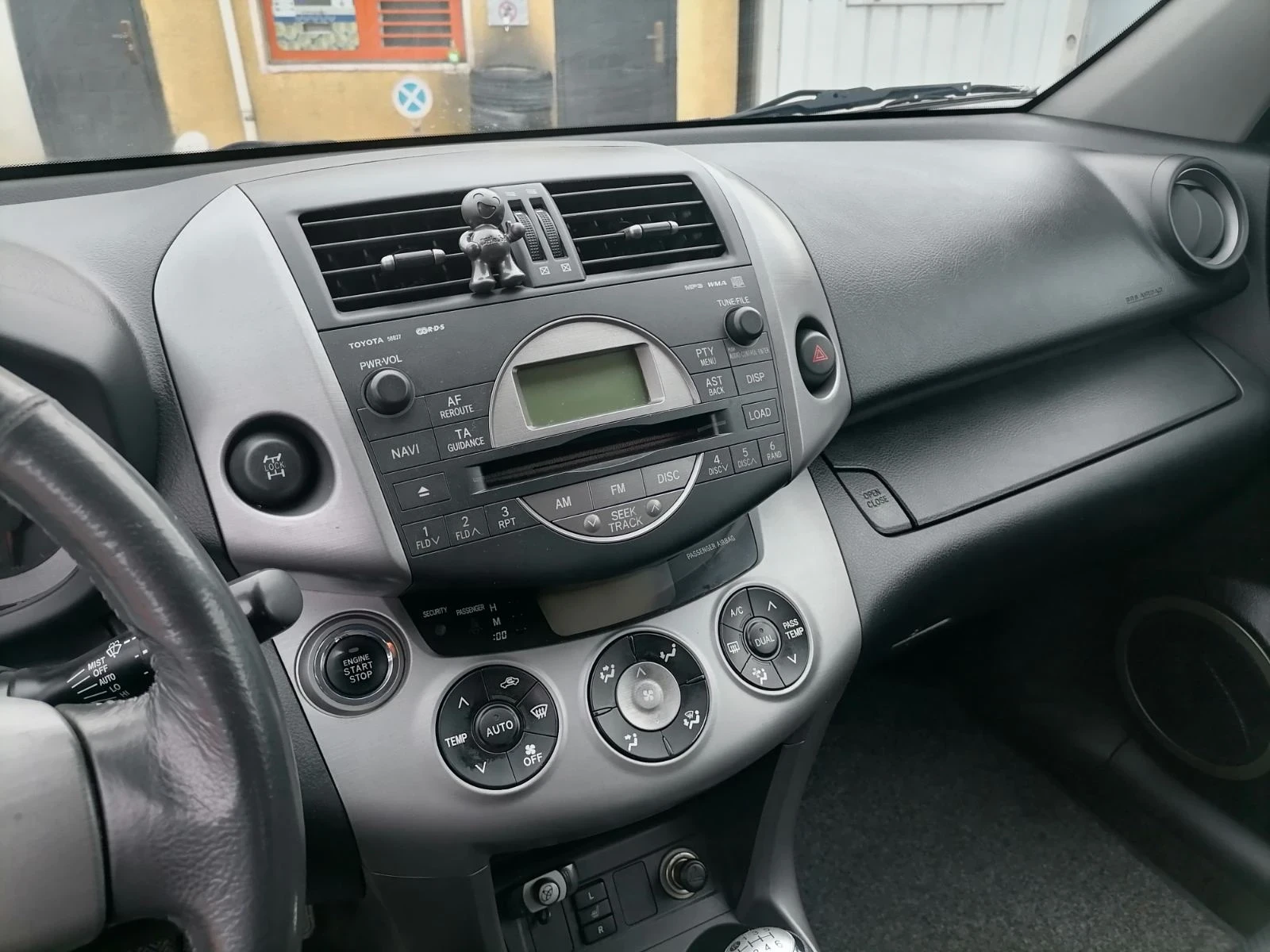 Toyota Rav4 2.2 | Mobile.bg   11