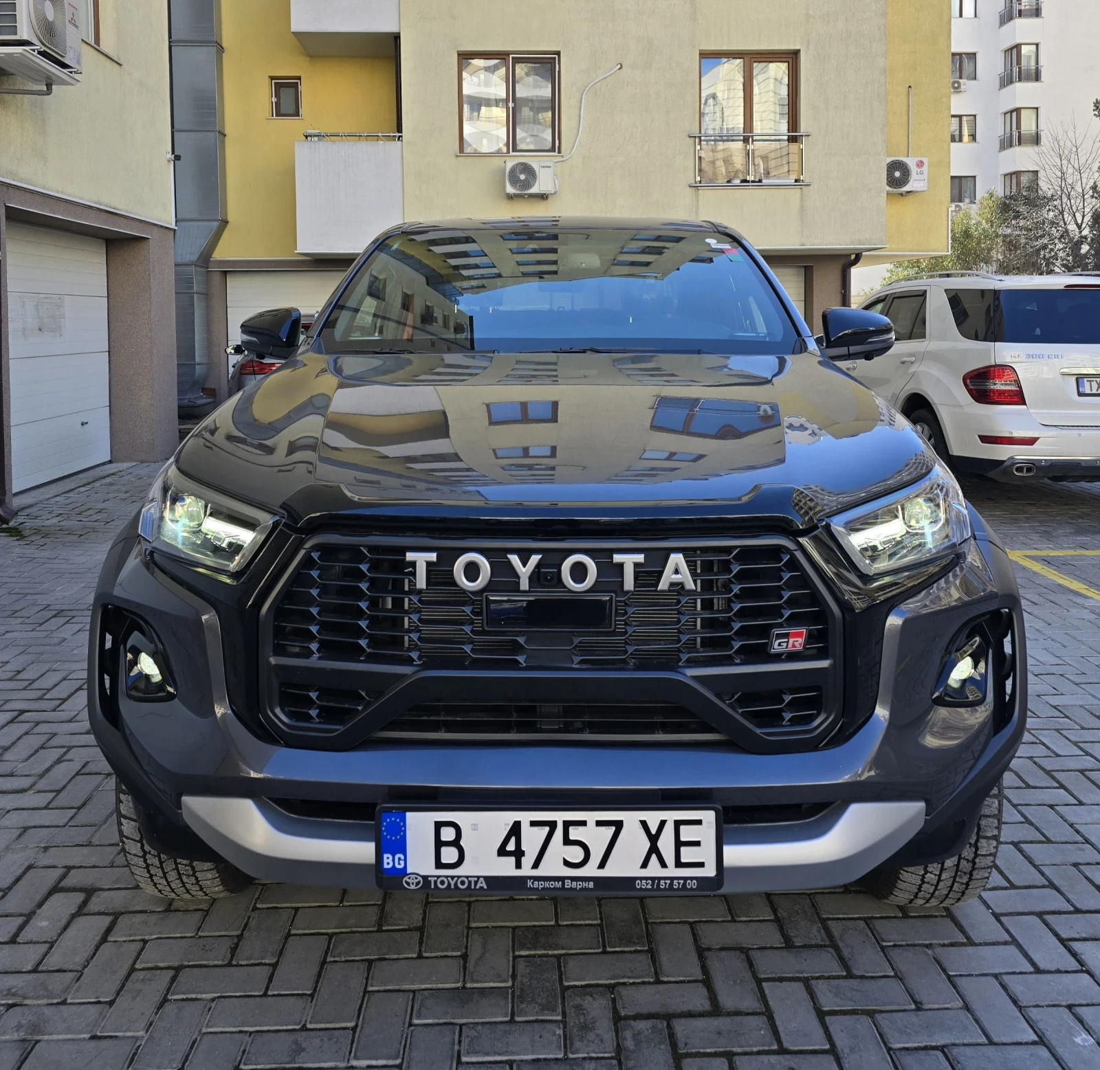 Toyota Hilux TOYOTA HILUX GR2, 2.8 DOUBLE CAB, НАЛИЧЕН 