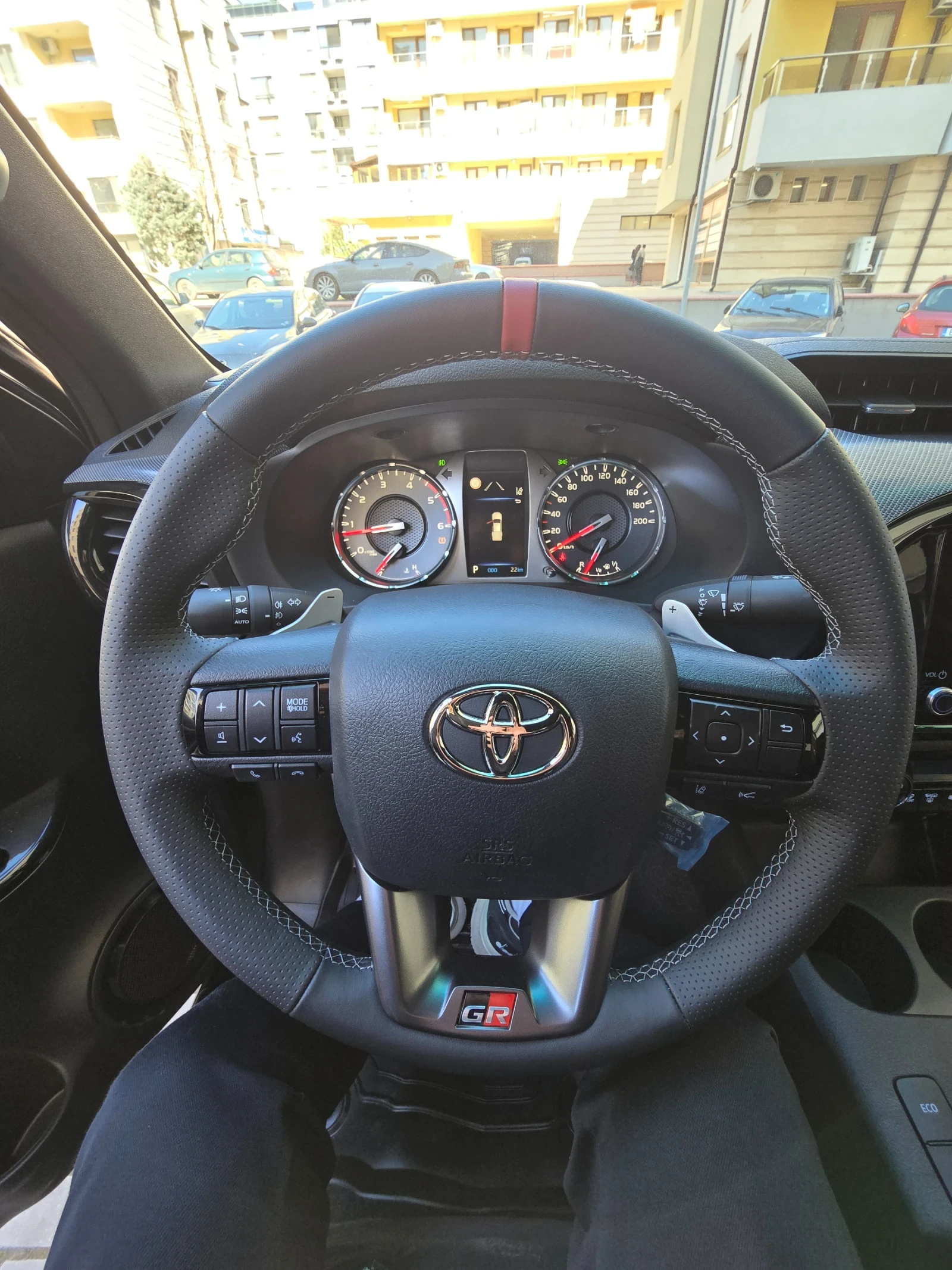 Toyota Hilux TOYOTA HILUX GR2, 2.8 DOUBLE CAB, НАЛИЧЕН , снимка 13 - Автомобили и джипове - 53813923