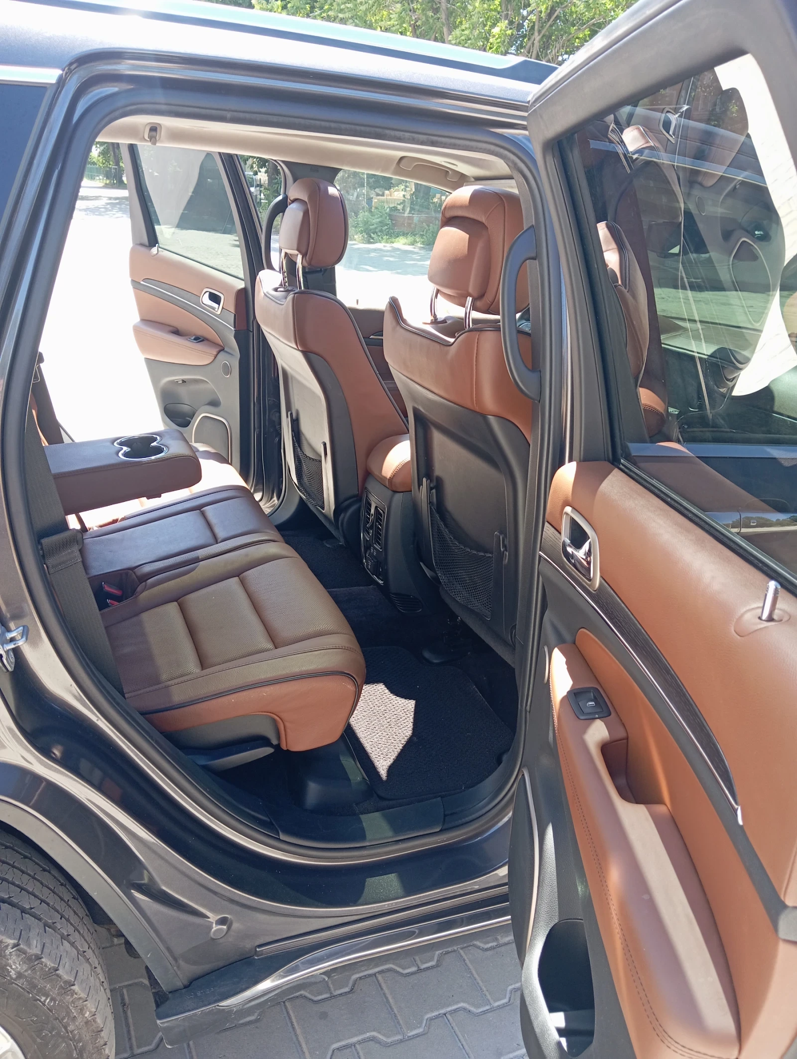 Jeep Grand cherokee, снимка 10 - Автомобили и джипове - 54719457
