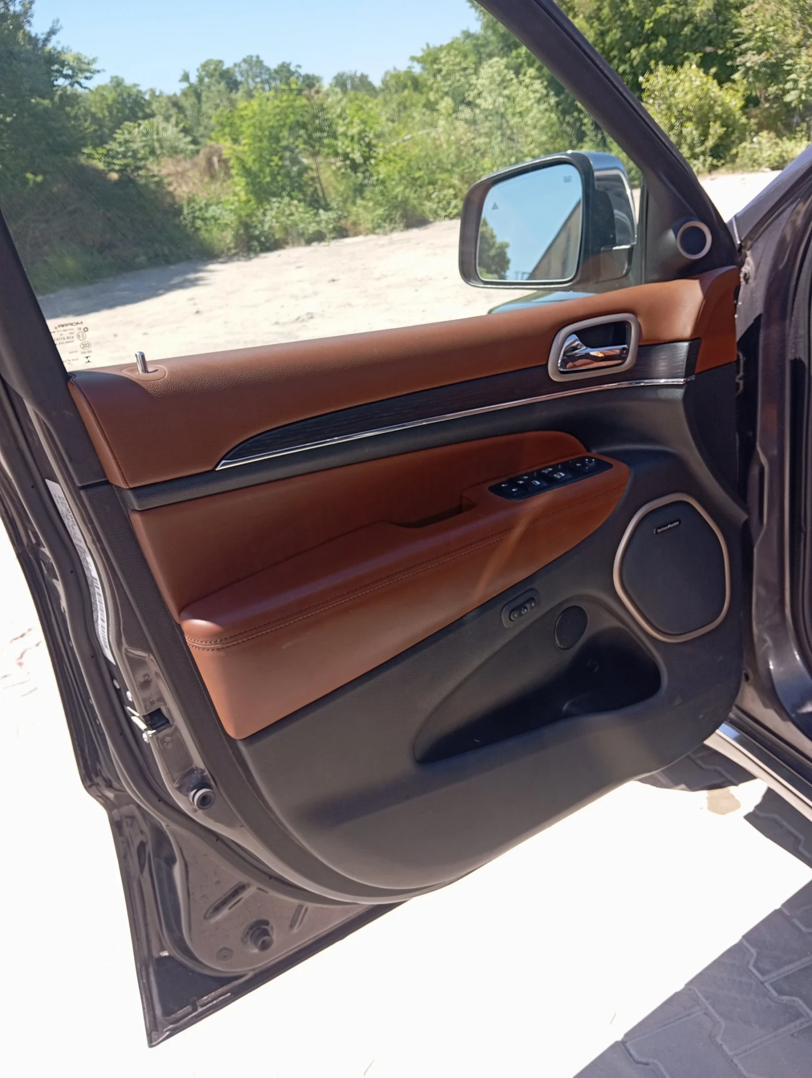 Jeep Grand cherokee, снимка 8 - Автомобили и джипове - 54719457