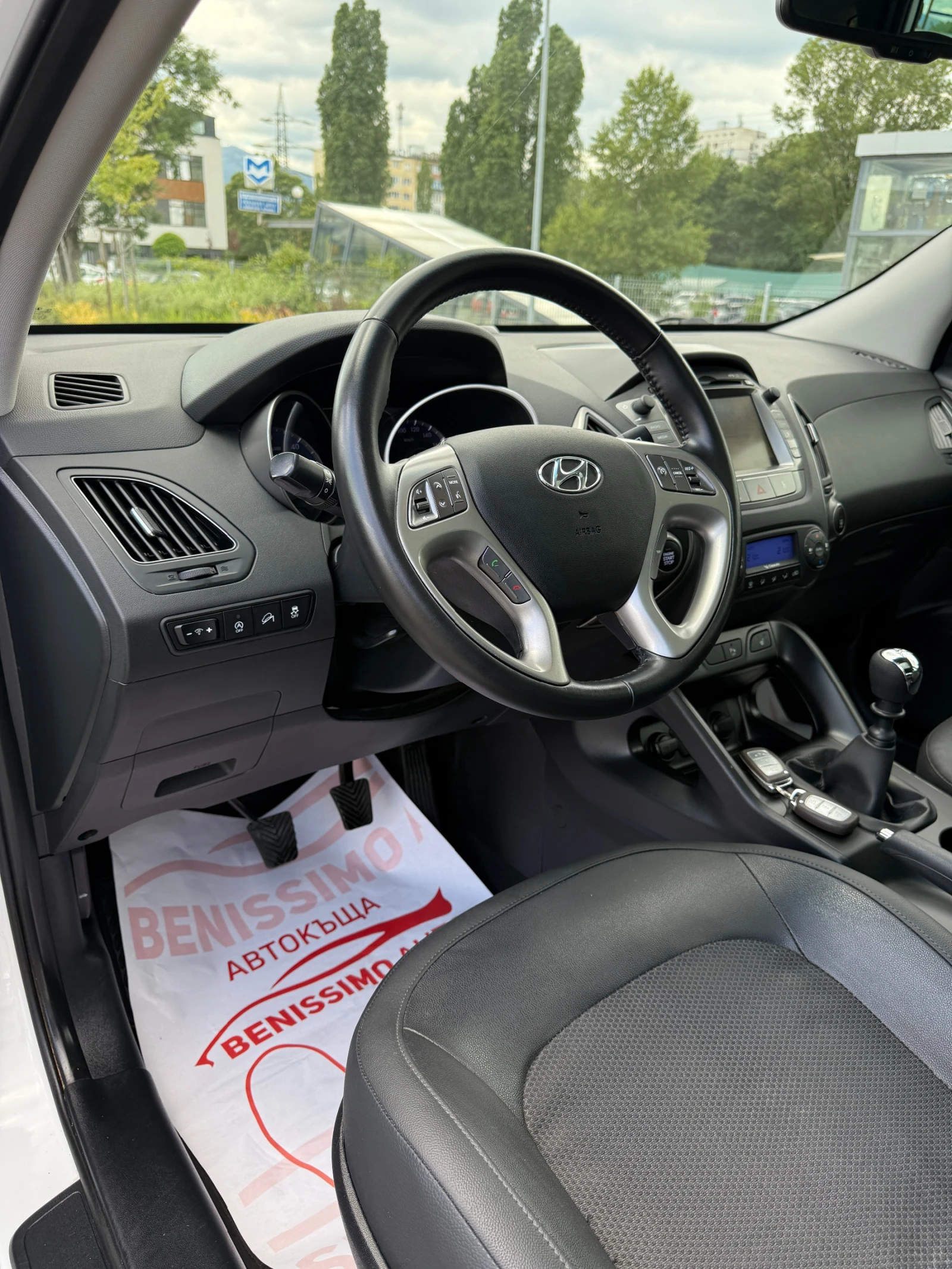 Hyundai IX35 1.7CRDI* NAVI* КАМЕРА* ПАНОРАМА* FULL* , снимка 11 - Автомобили и джипове - 54893200